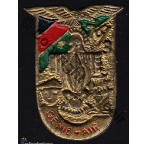 NH  LAOS 3eCIE 76eBAT GENIE LEGION CIE MIXTE GENIE AU LAOS Noir-Rouge-Vert  Fab LOC Dos lisse irreg Eping soudee etain Recto en creux  Src.dlezintoulouse MAP1000Eur 